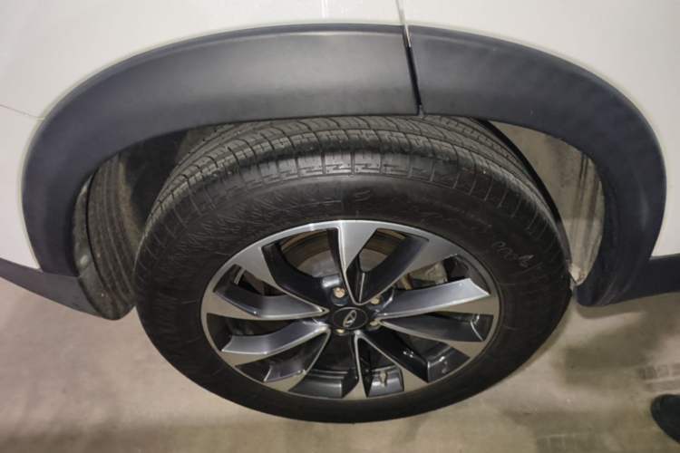 Used Chery Tiggo 7 2018 FLY Model 1.5T Automatic Jingxiang Edition China VI Standard Right Rear Wheel Hub