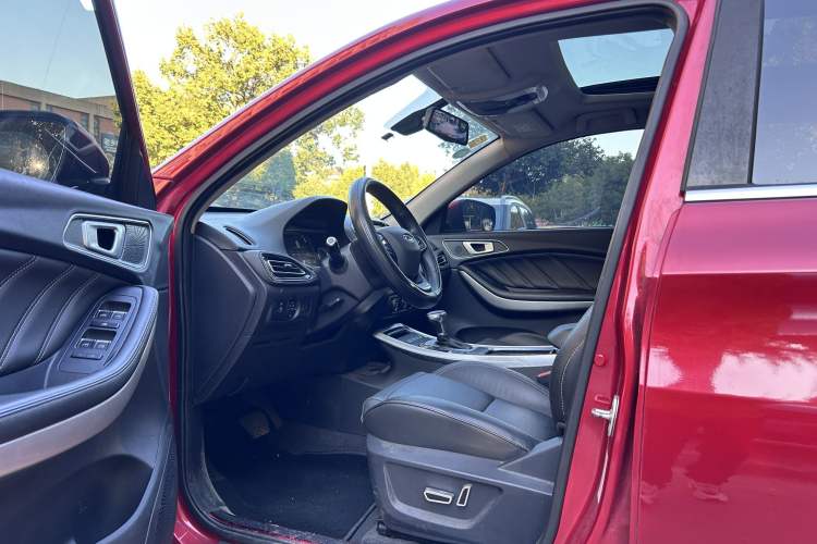 Used Chery Tiggo 7 2019 7i 1.5T Automatic Smart Edition China VI Standard Interior 2
