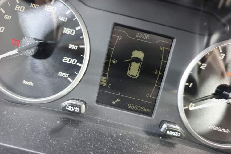 Used Chery Tiggo 7 2020 1.5T Manual Elite Model Odometer Close Up