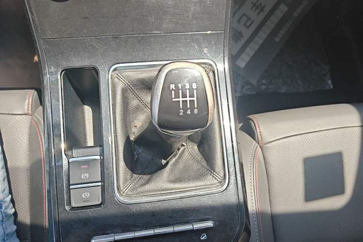 Used Chery Tiggo 7 2020 1.5T Manual Elite Model Gear Lever