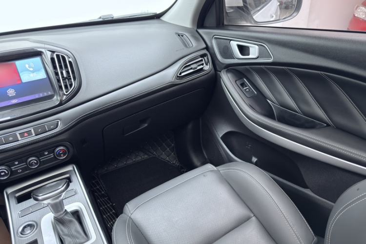 Used Chery Tiggo 7 2020 7i 1.5T Automatic Smart Luxury Edition Interior 1