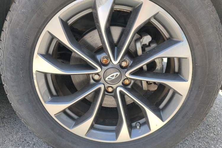 Used Chery Tiggo 7 2020 7i 1.5T Automatic Smart Luxury Edition Right Front Wheel Hub