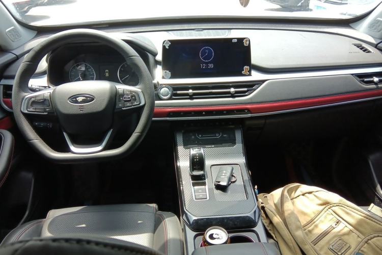Used Chery Tiggo 7 2022 Super Edition 1.5T CVT Super Warrior Center Console
