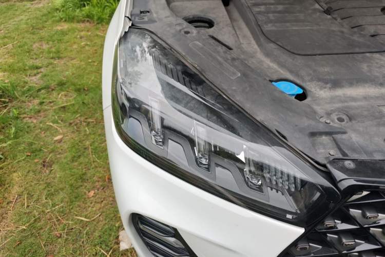 Used Chery Tiggo 7 2022 Super Edition 1.5T CVT Super Hero Right Front Headlight