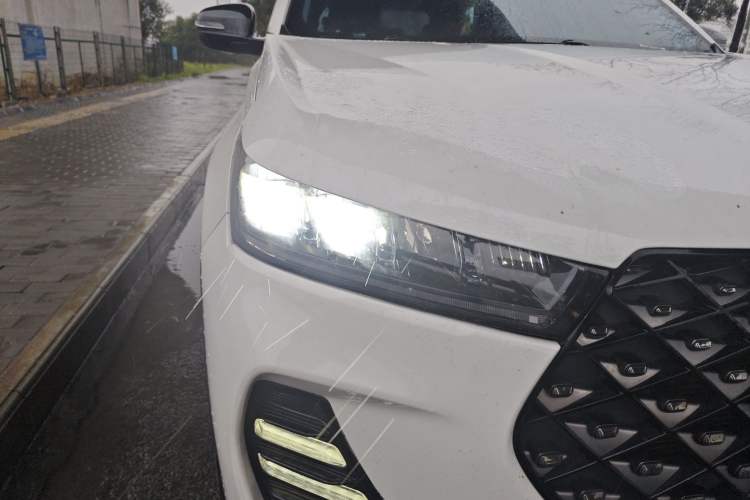 Used Chery Tiggo 7 2022 Super Edition 1.5T CVT Super Warrior Right Front Headlight