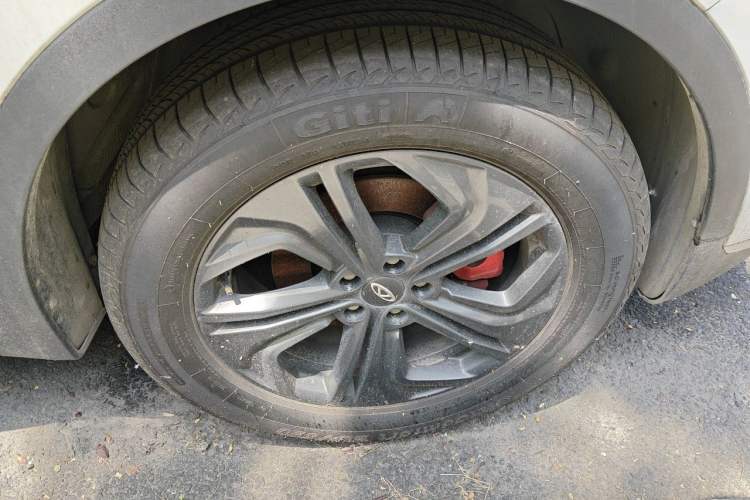 Used Chery Tiggo 7  Right Front Wheel Hub