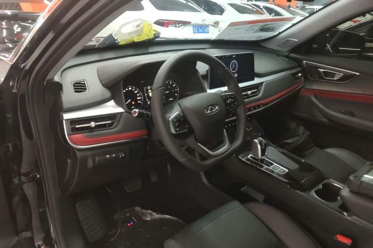 Used Chery Tiggo 7 2023 Supercharged Edition 1.5T CVT Super Warrior Center Console