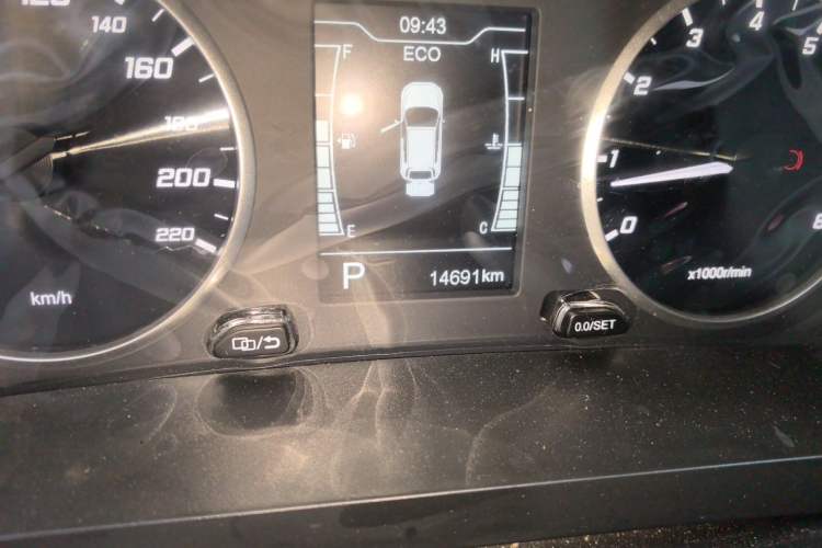 Used Chery Tiggo 7 2023 Supercharged Edition 1.5T CVT Super Warrior Odometer Close Up
