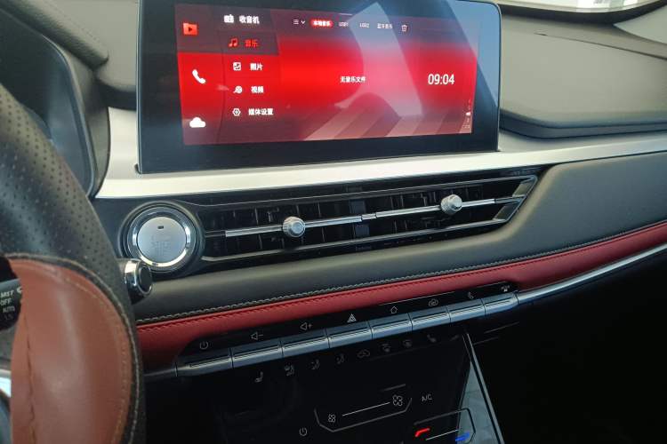 Used Chery Tiggo 7 2023 Supercharged Edition 1.5T CVT Super Warrior Audio And AC Panel