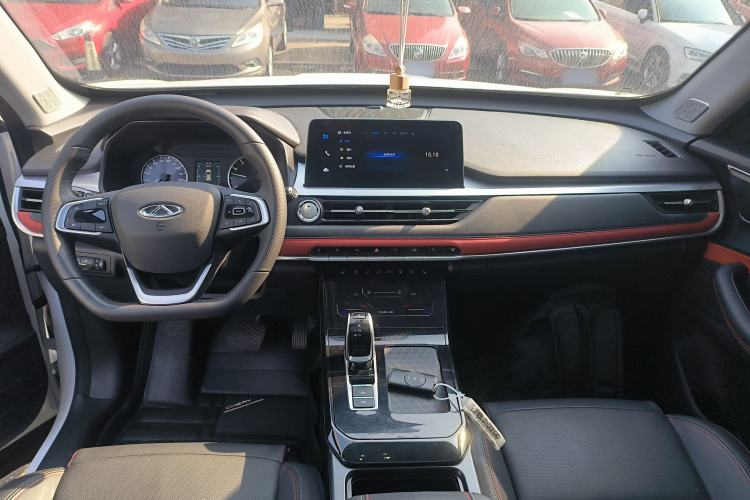 Used Chery Tiggo 7 2023 Supercharged Edition 1.5T CVT Super Warrior Center Console