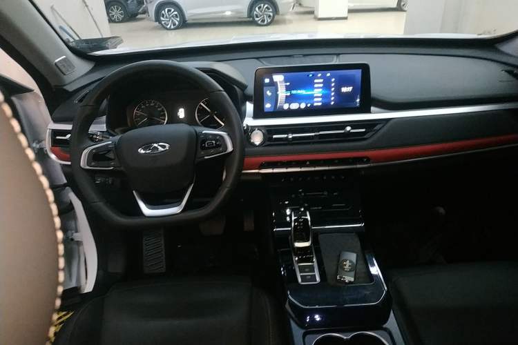 Used Chery Tiggo 7 2023 Supercharged Edition 1.5T CVT Super Warrior Center Console