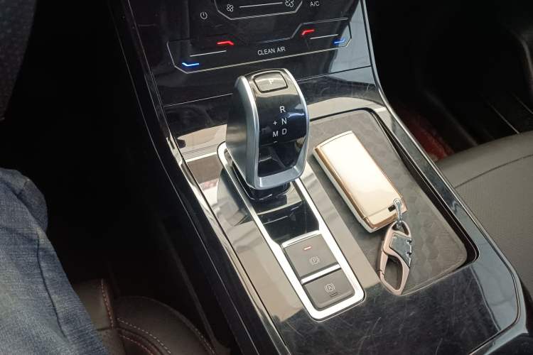 Used Chery Tiggo 7 2023 Supercharged Edition 1.5T CVT Super Warrior Gear Lever