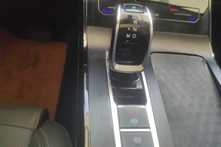 Used Chery Tiggo 7 2023 Supercharged Edition 1.5T CVT Super Warrior Gear Lever