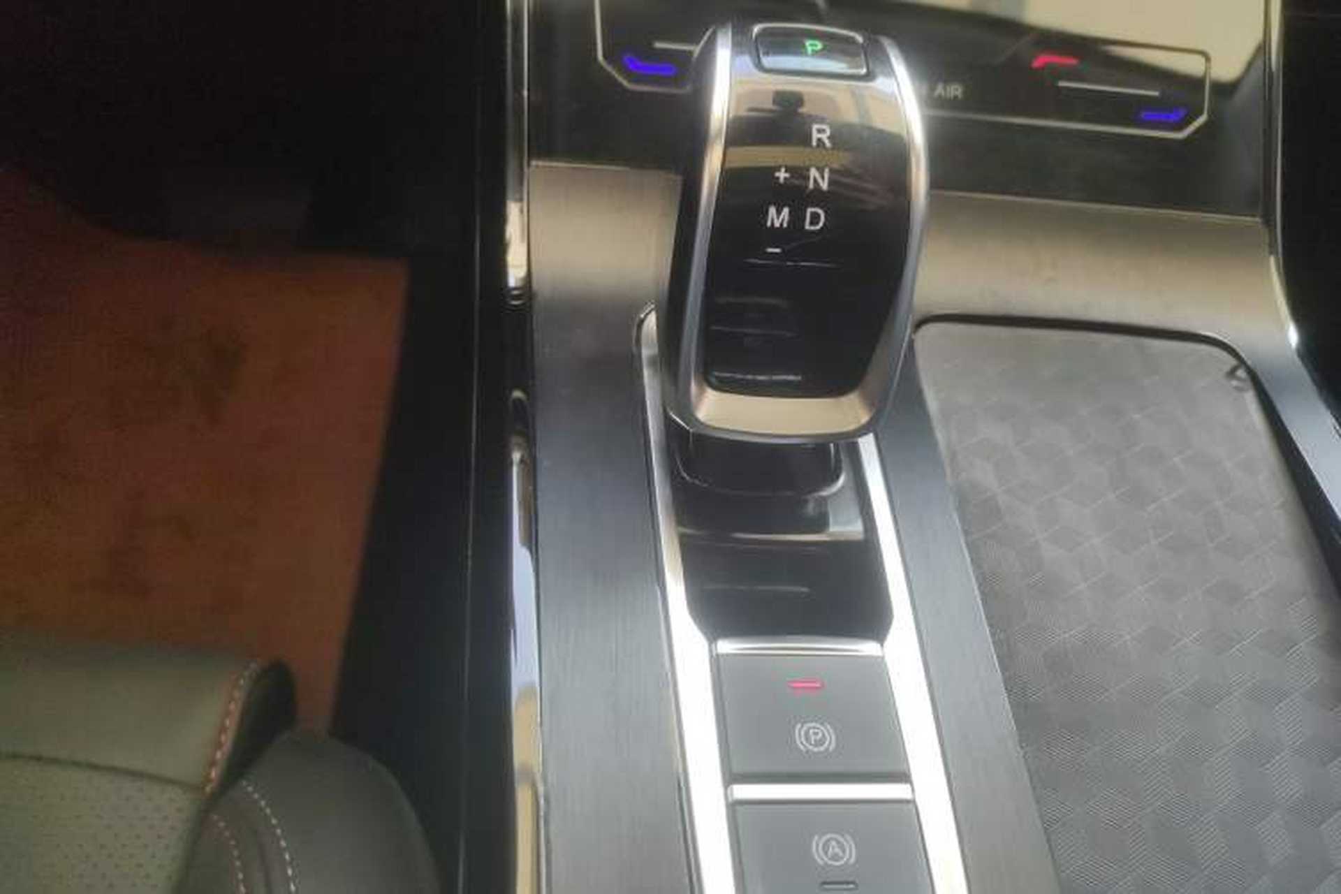 Used Chery Tiggo 7 2023 Supercharged Edition 1.5T CVT Super Warrior Gear Lever