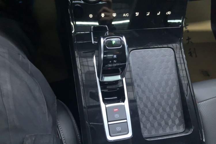 Used Chery Tiggo 7 2023 1.5T CVT New Dynamic Edition Gear Lever