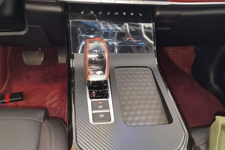 Used Chery Tiggo 7 2023 Supercharged Edition 1.5T CVT Super Warrior Gear Lever