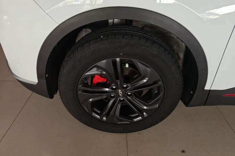Used Chery Tiggo 7 2023 Supercharged Edition 1.5T CVT Super Warrior Left Front Wheel Hub