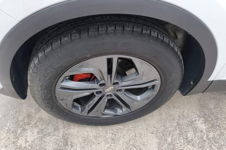 Used Chery Tiggo 7 2023 Supercharged Edition 1.5T CVT Super Warrior Left Front Wheel Hub
