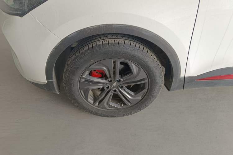 Used Chery Tiggo 7 2023 Supercharged Edition 1.5T CVT Super Warrior Left Front Wheel Hub