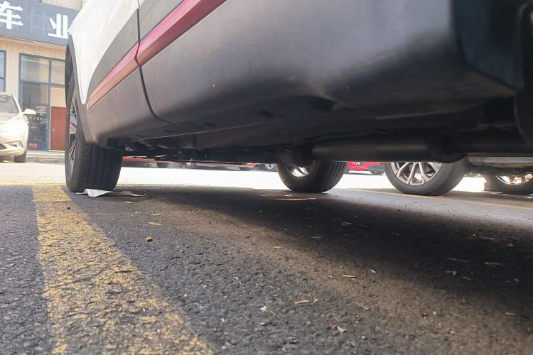 Used Chery Tiggo 7 2023 Supercharged Edition 1.5T CVT Super Warrior Left Side Sill
