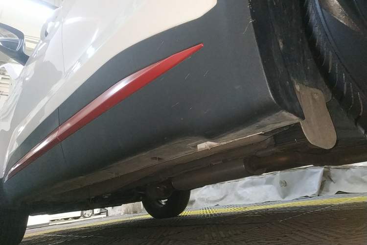 Used Chery Tiggo 7 2023 Supercharged Edition 1.5T CVT Super Warrior Left Side Sill