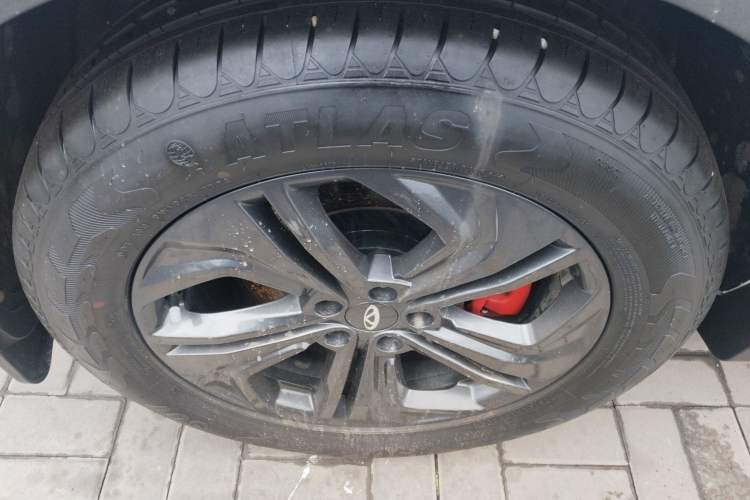 Used Chery Tiggo 7 2023 Supercharged Edition 1.5T CVT Super Warrior Right Rear Wheel Hub