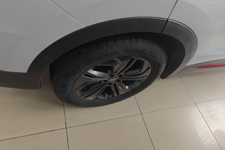 Used Chery Tiggo 7 2023 Supercharged Edition 1.5T CVT Super Warrior Right Rear Wheel Hub