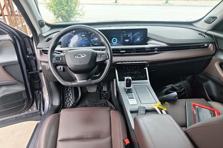 Used Chery Tiggo 7 2024 1.5T CVT Luxury Edition Center Console
