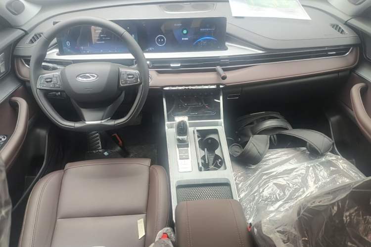 Used Chery Tiggo 7 2024 1.5T CVT Luxury Edition Center Console