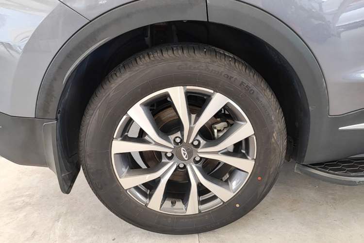 Used Chery Tiggo 7 2024 1.5T CVT Luxury Edition Right Rear Wheel Hub