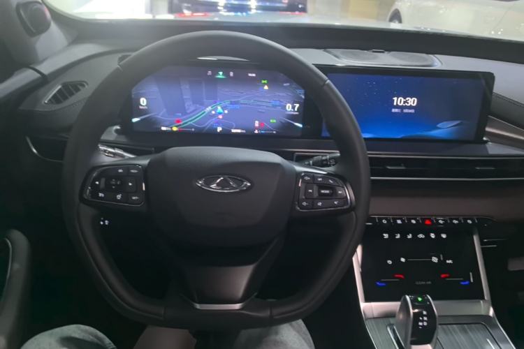 Used Chery Tiggo 7 2024 1.5T CVT Luxury Edition Center Console