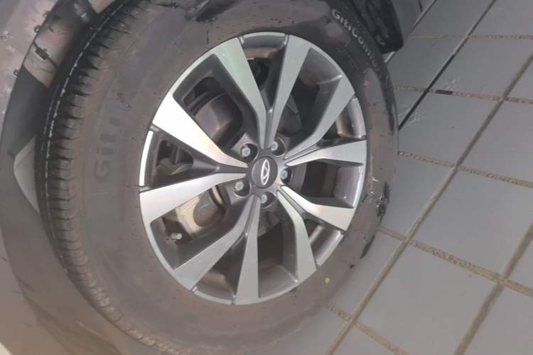 Used Chery Tiggo 7 2024 1.5T CVT Luxury Edition Left Front Wheel Hub