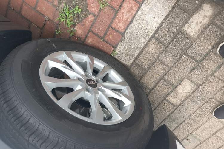 Used Chery Tiggo 7 2024 1.5T Manual Glory Edition Left Front Wheel Hub