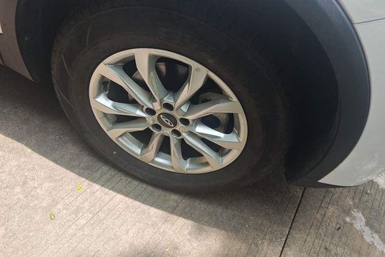 Used Chery Tiggo 7 2024 1.5T Manual Glory Edition Right Front Wheel Hub