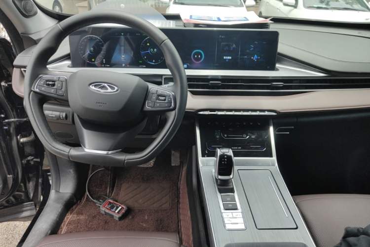 Used Chery Tiggo 7 2025 Excellence Version 1.5T CVT Prestige Edition Center Console
