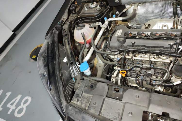 Used Chery Tiggo 7 2025 Excellence Version 1.5T CVT Luxury Edition Engine Bay Right