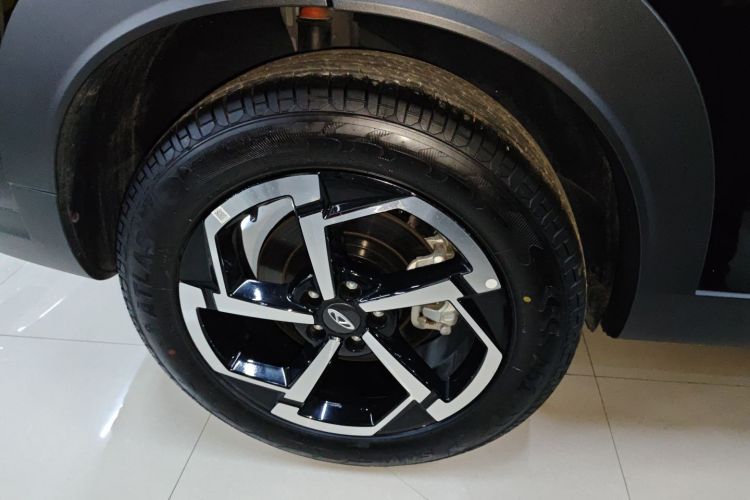 Used Chery Tiggo 7 2025 High-Performance Version 1.6T Two-Wheel Drive Edition Exterior 5