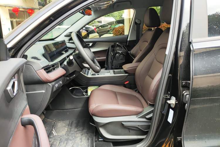 Used Chery Tiggo 7 2025 Excellence Version 1.5T CVT Luxury Edition Left Front Seat