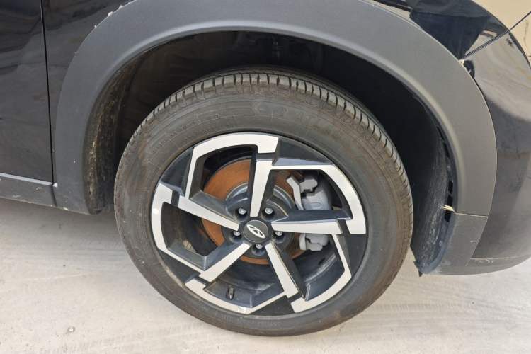 Used Chery Tiggo 7 2025 Model High-Energy Edition 1.5T Jing Two-Wheel Drive Version Right Front Wheel Hub