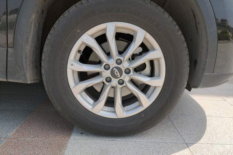 Used Chery Tiggo 7 2025 Excellence Version 1.5T CVT Luxury Edition Right Front Wheel Hub