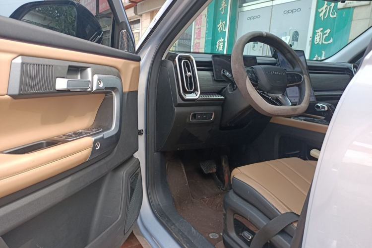 Used Chery Tiggo 7 2025 High-Energy Edition 1.6T Yu+ Four-Wheel-Drive Version Driver Seat