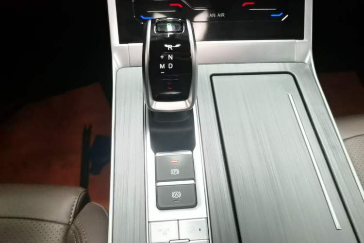 Used Chery Tiggo 7 2025 Excellence Version 1.5T CVT Luxury Edition Gear Lever