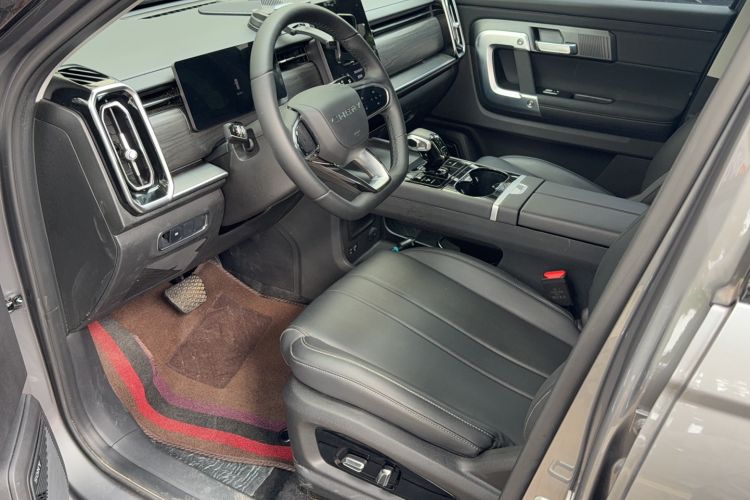 Used Chery Tiggo 7 2025 High-Performance Version 1.6T Front-Wheel-Drive Edition Interior 4