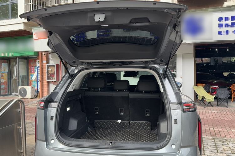 Used Chery Tiggo 7 2025 High-Performance Version 1.6T Front-Wheel-Drive Edition Trunk