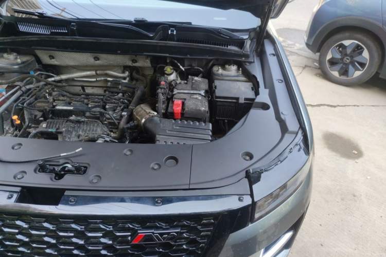 Used Chery Tiggo 7 2025 High-Performance Version 1.6T Front-Wheel-Drive Edition Engine Bay Left