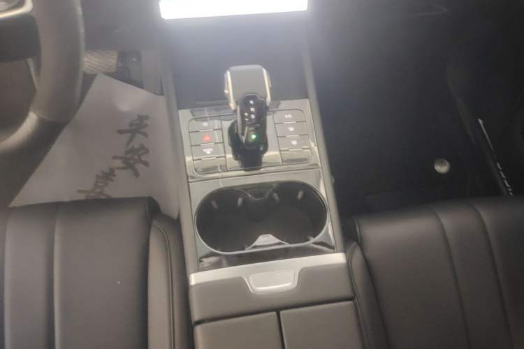 Used Chery Tiggo 7 2025 High-Performance Version 1.6T Two-Wheel Drive Edition Gear Lever