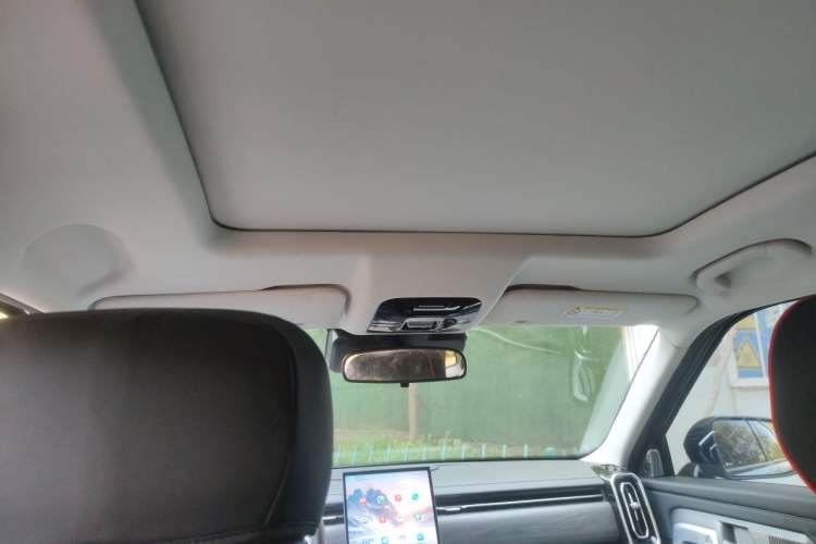 Used Chery Tiggo 7 2025 High-Performance Version 1.6T Front-Wheel-Drive Edition Headliner