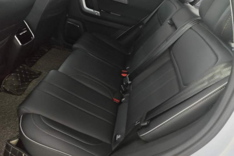 Used Chery Tiggo 7 2025 Model High-Energy Edition 1.5T Jing Two-Wheel Drive Version Left Rear Seat