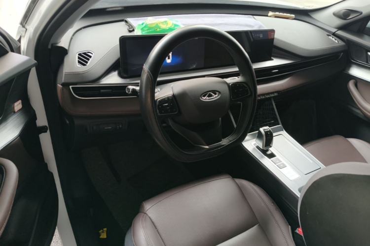 Used Chery Tiggo 7 2025 Excellence Version 1.5T CVT Luxury Edition Center Console