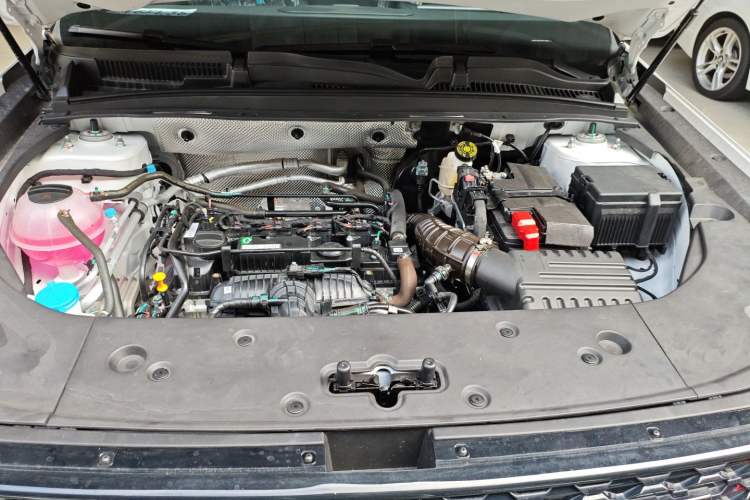 Used Chery Tiggo 7 2025 High-Performance Version 1.6T Front-Wheel-Drive Edition Engine Bay